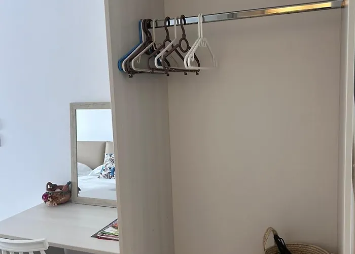 Andromeda Seaside Apartment Vlikhon